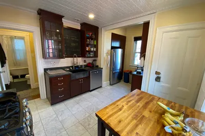 381 Highland Ave #2