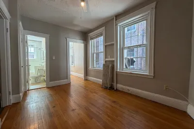 26 Myrtle St #3 1