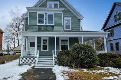 16 Holland Ave 1