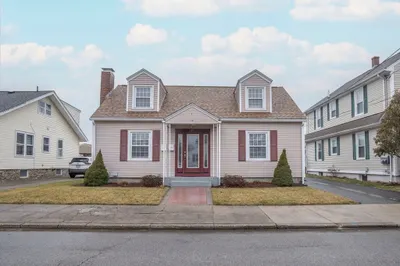 115 Hatfield St 1
