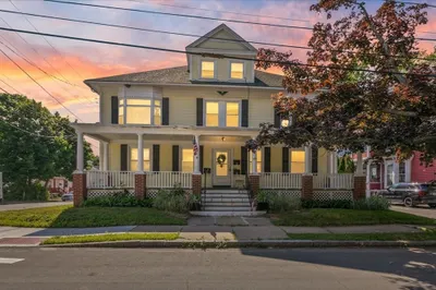 98 Webster Street 1