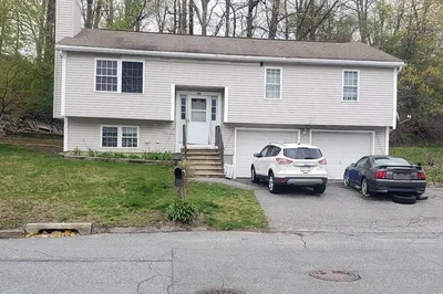 128 Brooks St 1