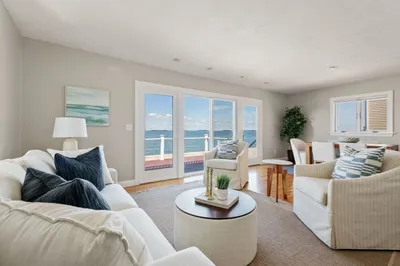 706 Sea St 1