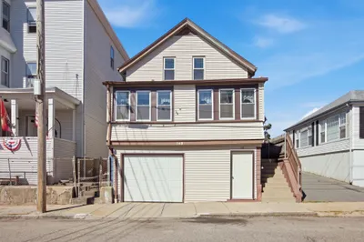 148 Hamlet St 1