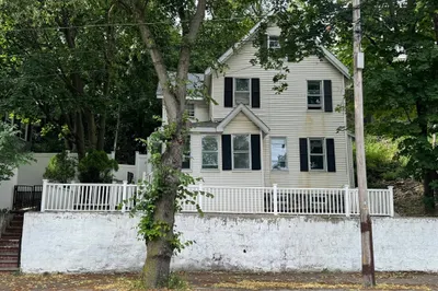 452 Salem Street 1