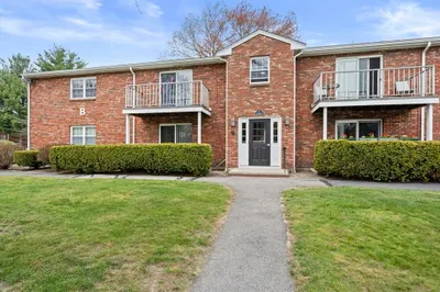 6 Kingswood Dr #11 1