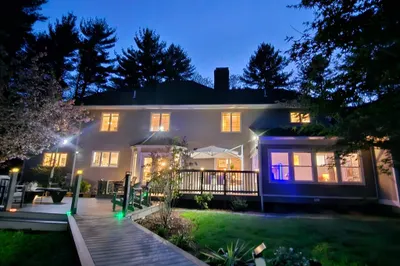 40 Grand Hill Dr 1