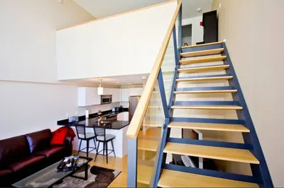 1 Earhart St #704