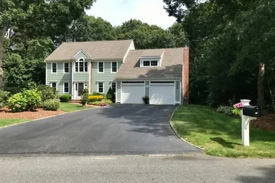 64 Thornberry Cir 1