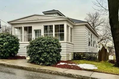 36 Fairgrove Ave