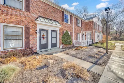 97 Yorktown Dr #97