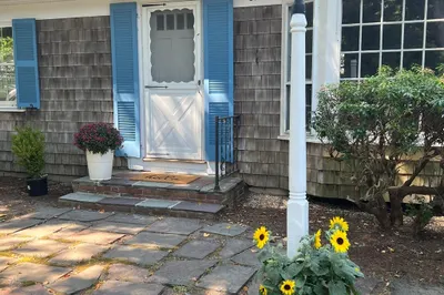 319 Phinney's Lane
