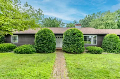 261 Bay Rd 1