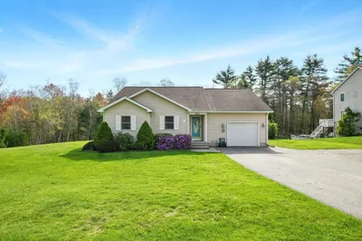 381 N Liberty St 1