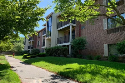 2360 Commonwealth Ave #1-2 1