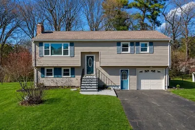 3 Lark Dr 1