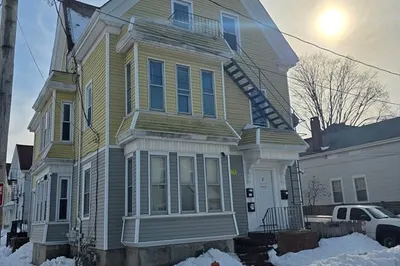 2 Rockland St 1
