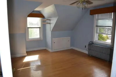 58 Hunting St #1