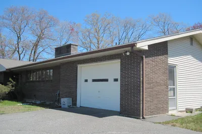 324 Hillside Rd 1