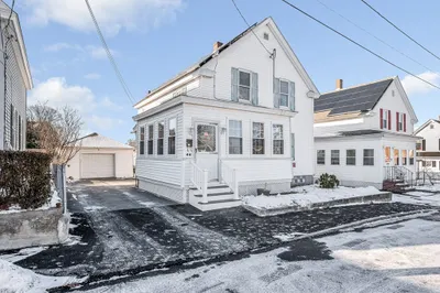 44 Phoebe Ave