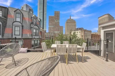 17 Cazenove St #404B