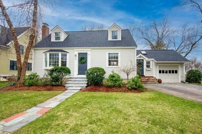 161 Riverdale Rd 1