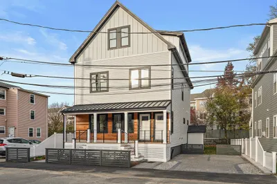 21 Woodbine St #21 1