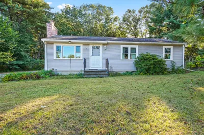 17 Hartwell Avenue