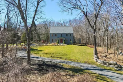 81 Tokatawan Spring Ln 1