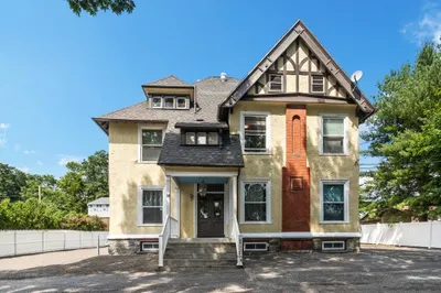 24 Whitehead Avenue 1