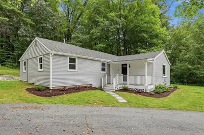 49 Harrington Rd 1