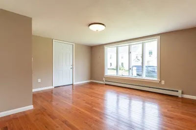 61 Pond St