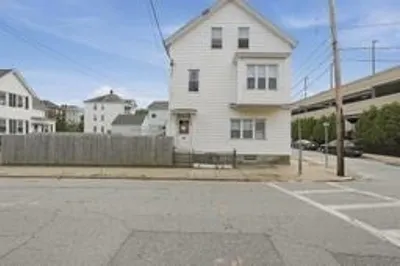 341 Osborn St 1