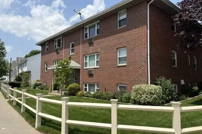 189 River St #4 1