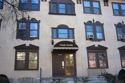 1714 Commonwealth #4