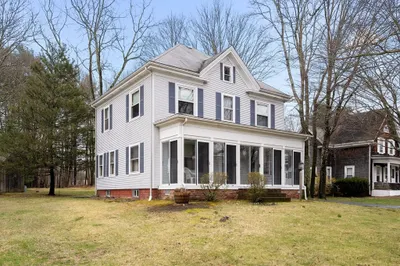 152 Center St 1