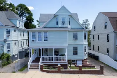 45 Angell St