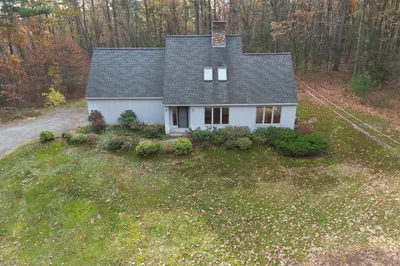 332 Old Littleton Rd 1