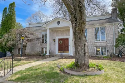 10 Green Valley Dr 1