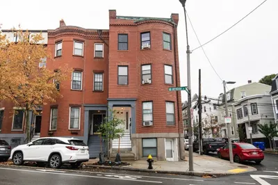 6 Monmouth Street #202