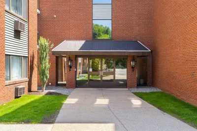 4975 Washington Street #207 1