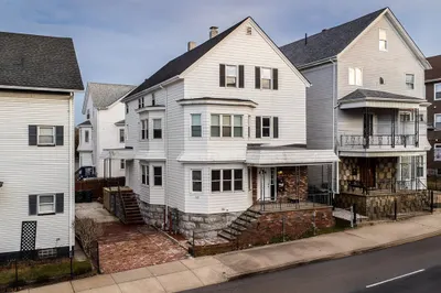 522 Broadway