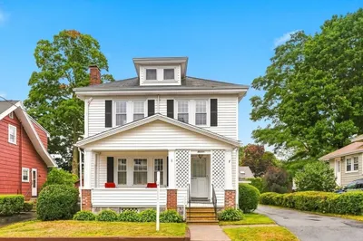 16 Elmlawn Rd 1