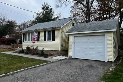 95 Pleasant Cir 1