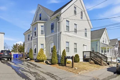 4 East Broadway 1