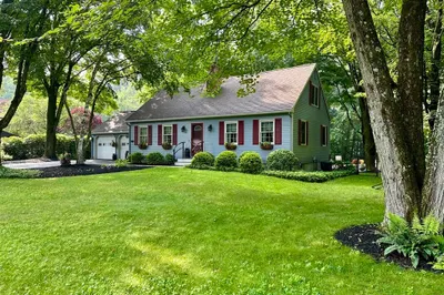 35 King Philip Ave 1