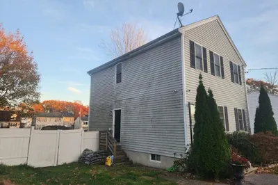66 Galen St 1