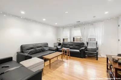 137 W 3rd #1