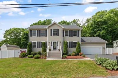 4 Bisbee Road 1