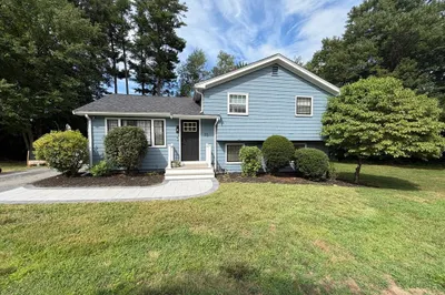 23 Lambert Cir